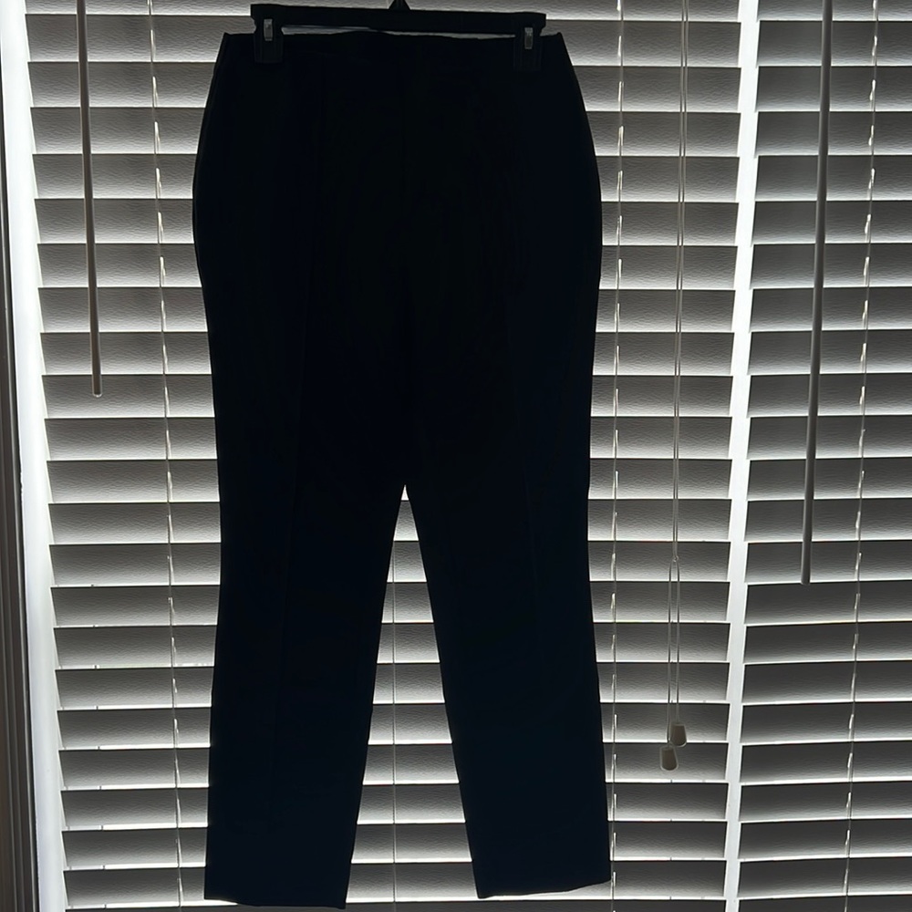 Black pleated pants